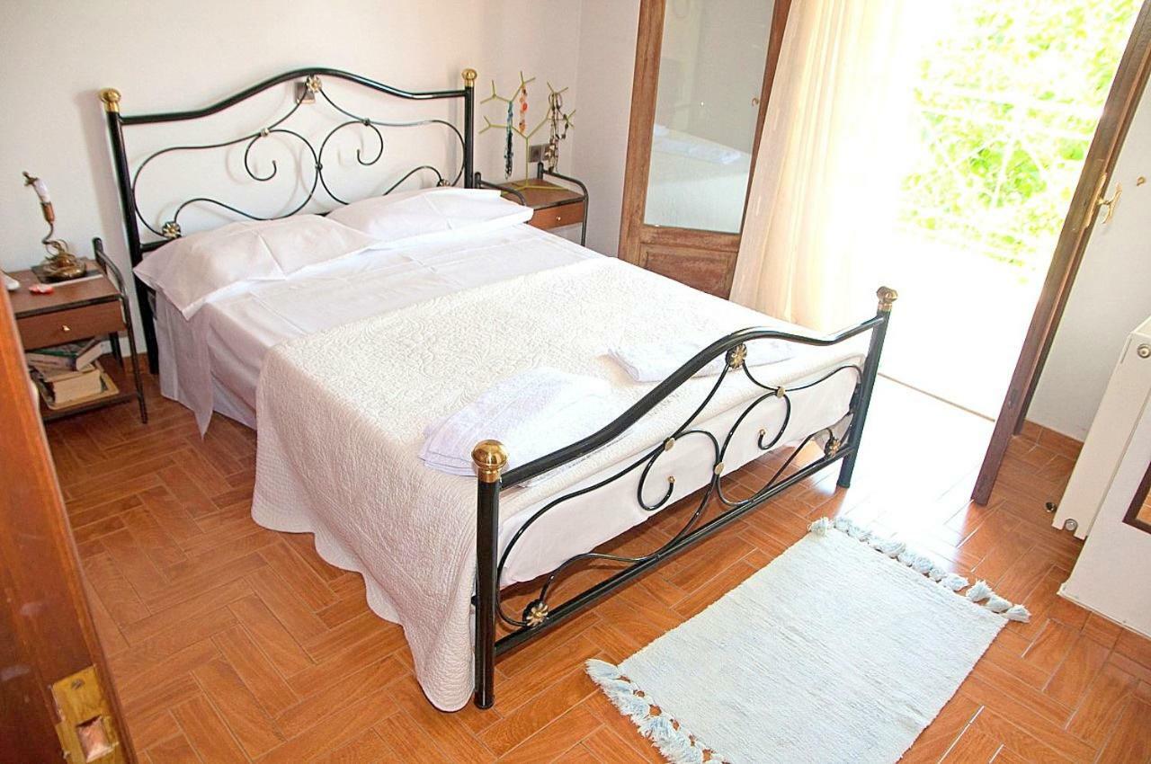 Dorothea'S Villa Platanos (Elis) Exterior foto